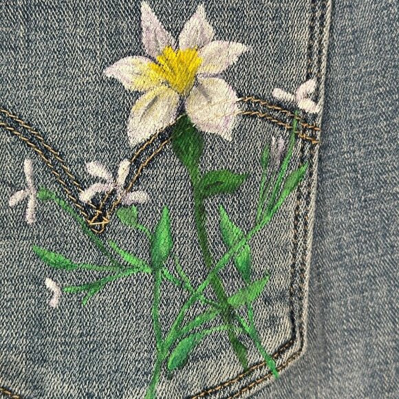 Levis Jeans Womens 31 Slimming Straight Medium Wash Cotton Stretch Painted Pocke - Picture 8 of 10